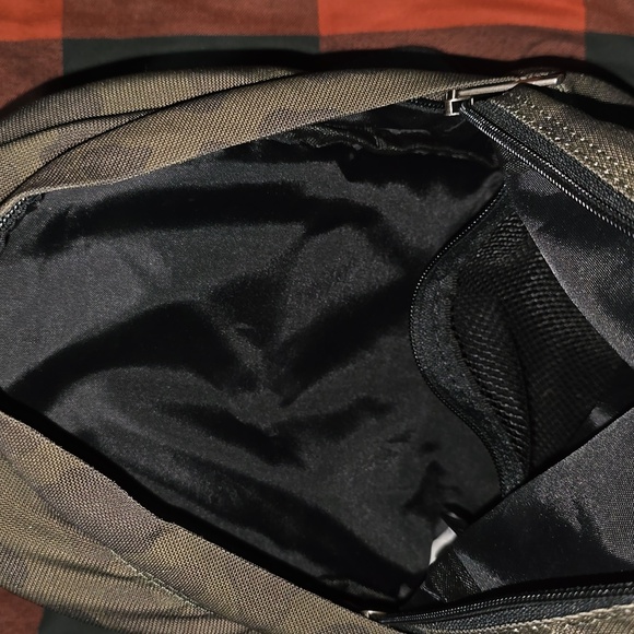 Carhartt Brown Camo Classic Mini Backpack - Picture 8 of 10